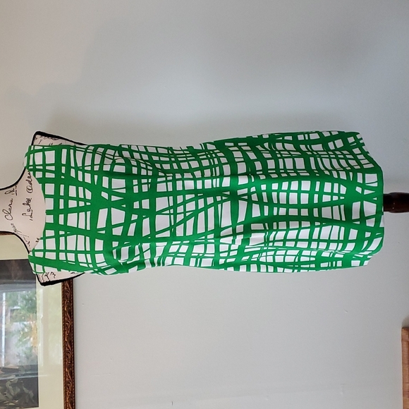 AGB green abstract sheath dress - Picture 1 of 7